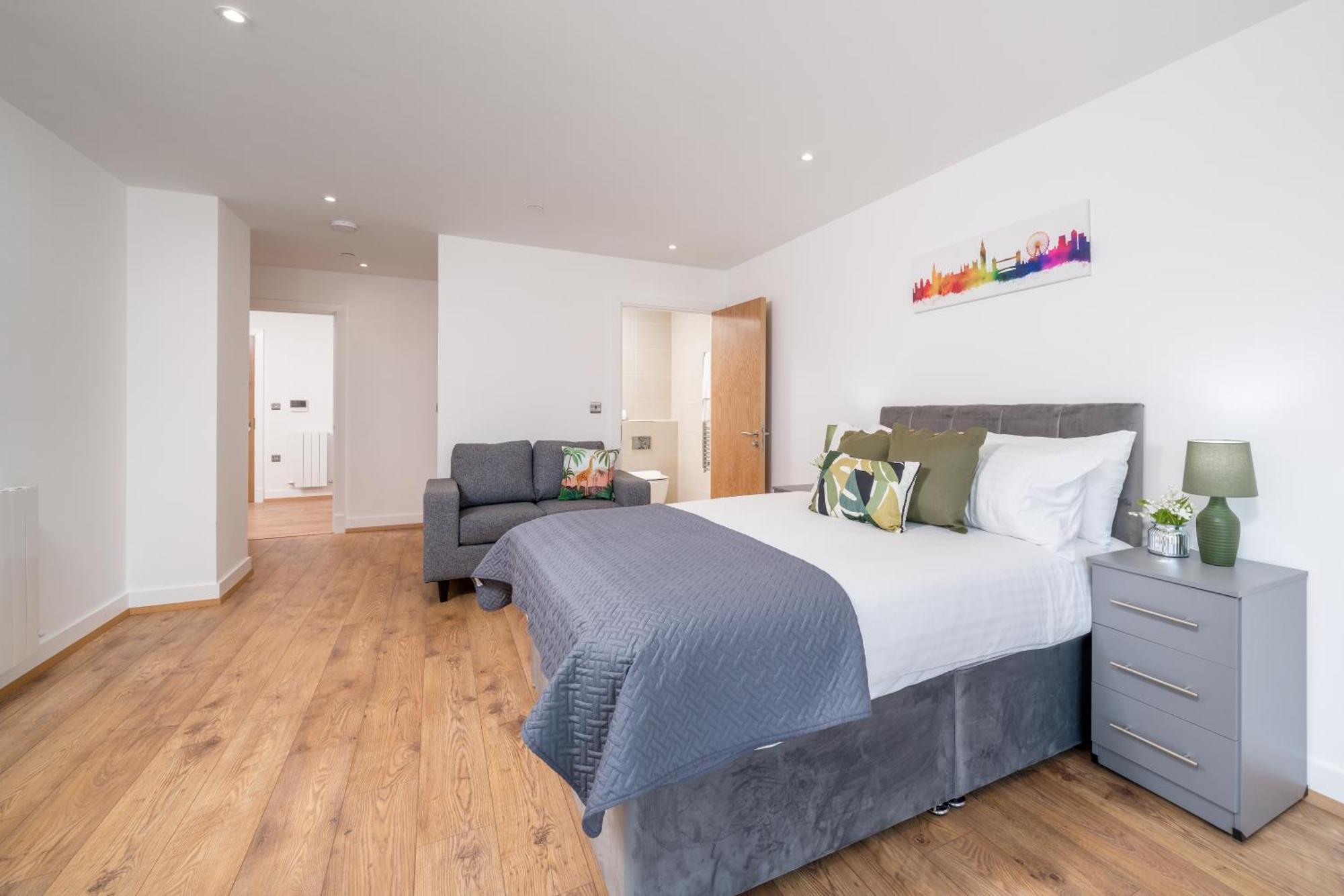 Skyvillion - London River Thames Top Floor Apartments By Woolwich Ferry, Mins To London Excel, O2 Arena , London City Airport With Parking Экстерьер фото