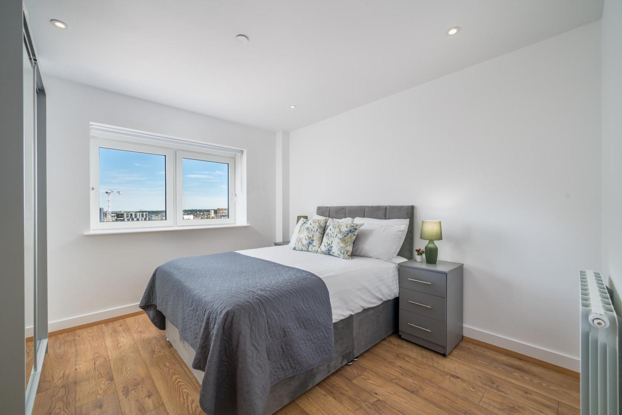 Skyvillion - London River Thames Top Floor Apartments By Woolwich Ferry, Mins To London Excel, O2 Arena , London City Airport With Parking Экстерьер фото