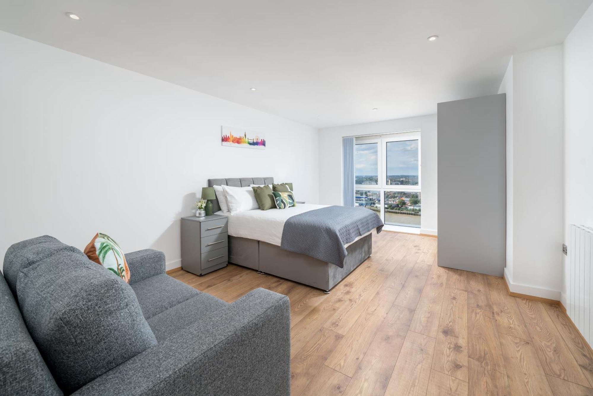 Skyvillion - London River Thames Top Floor Apartments By Woolwich Ferry, Mins To London Excel, O2 Arena , London City Airport With Parking Экстерьер фото