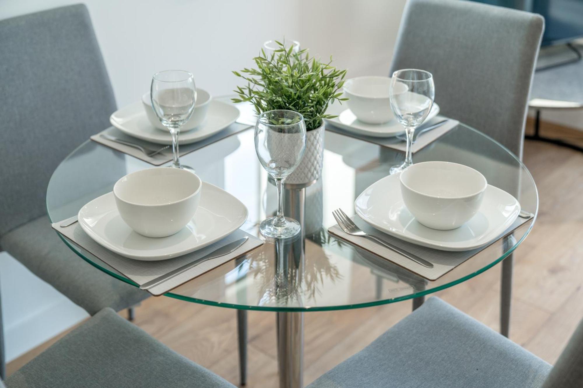 Skyvillion - London River Thames Top Floor Apartments By Woolwich Ferry, Mins To London Excel, O2 Arena , London City Airport With Parking Экстерьер фото