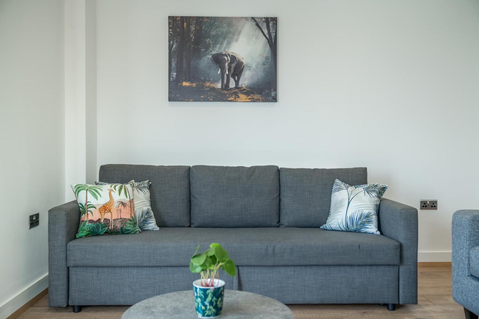 Skyvillion - London River Thames Top Floor Apartments By Woolwich Ferry, Mins To London Excel, O2 Arena , London City Airport With Parking Экстерьер фото