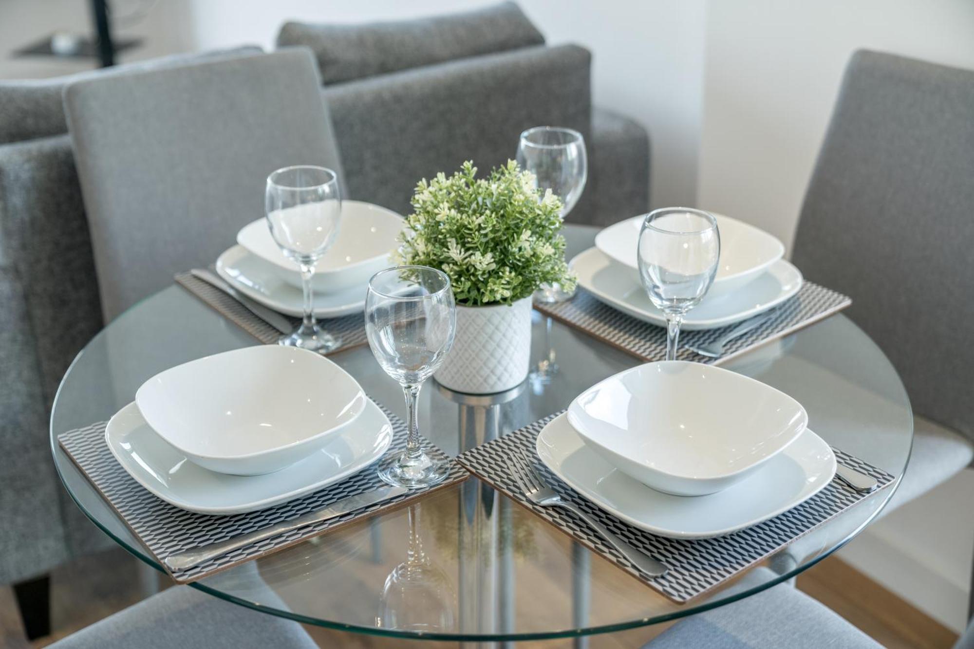 Skyvillion - London River Thames Top Floor Apartments By Woolwich Ferry, Mins To London Excel, O2 Arena , London City Airport With Parking Экстерьер фото